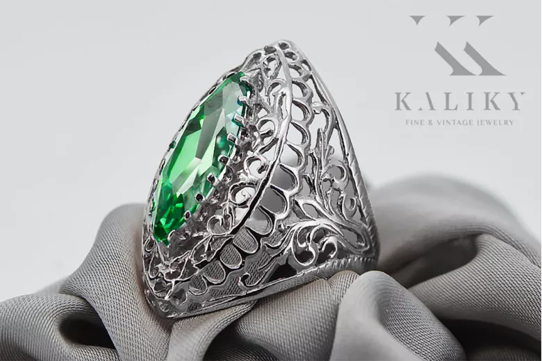 Emerald Sterling silver 925 Ring Vintage craft vrc090s